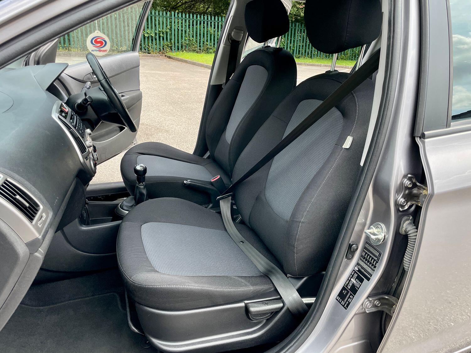 Used Hyundai i20 2014 for sale - 76793940: Photo 16