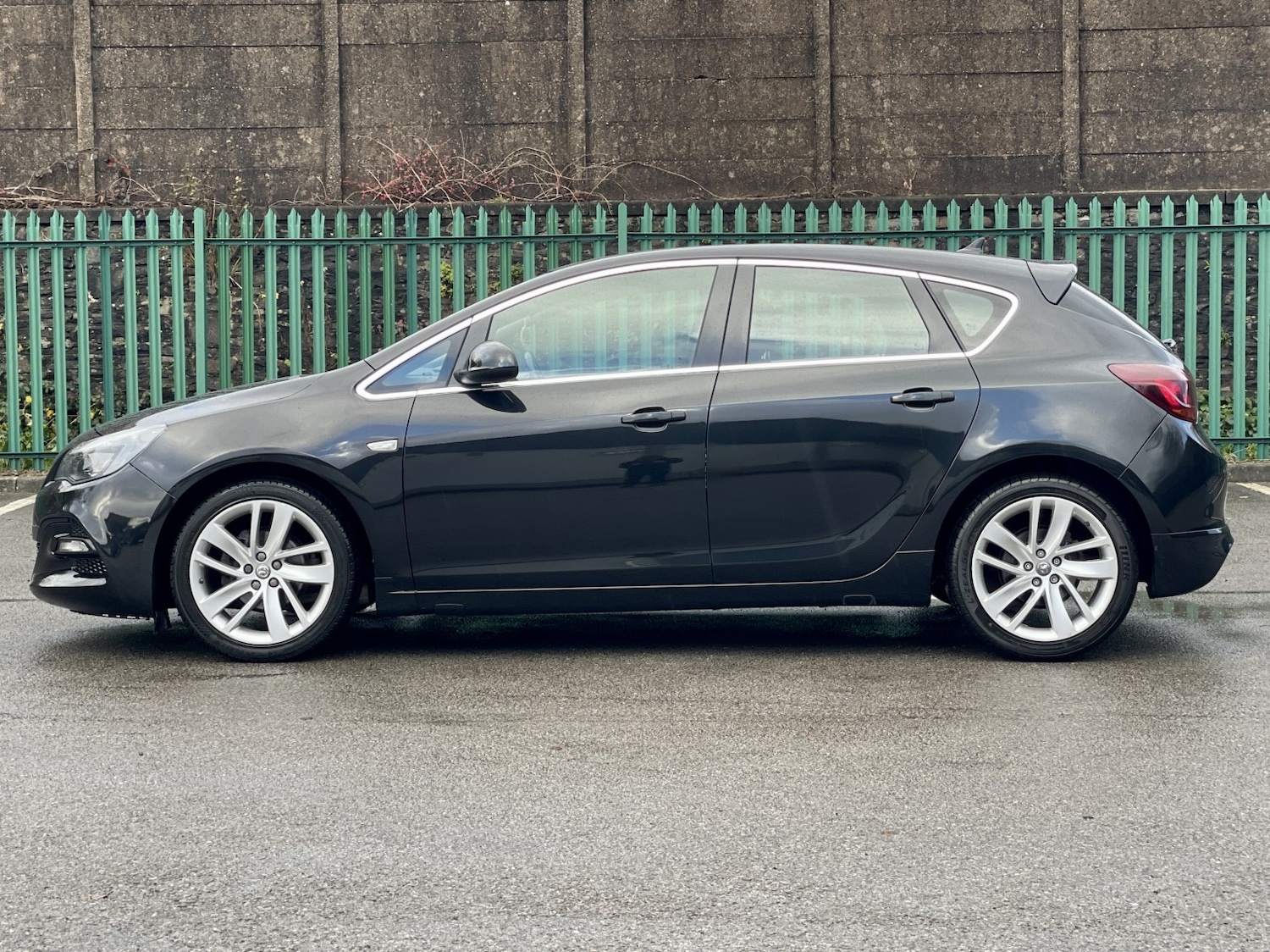 Used Vauxhall Astra 2015 for sale - 76896928: Photo 11