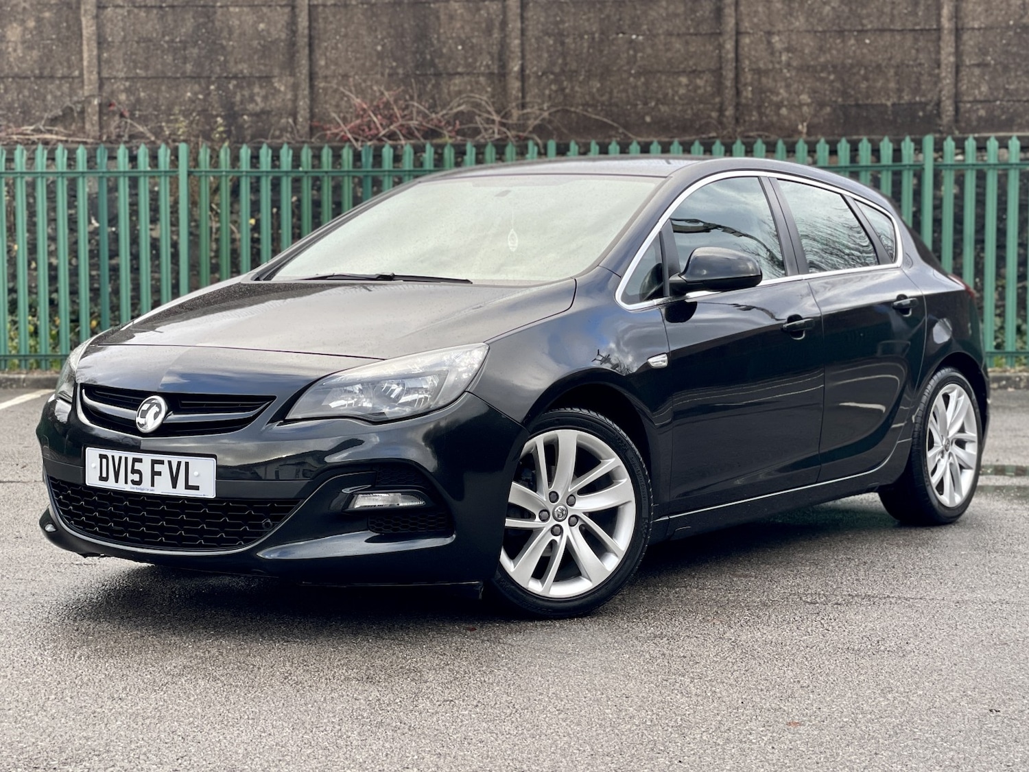 Used Vauxhall Astra 2015 for sale - 76896928: Photo 3
