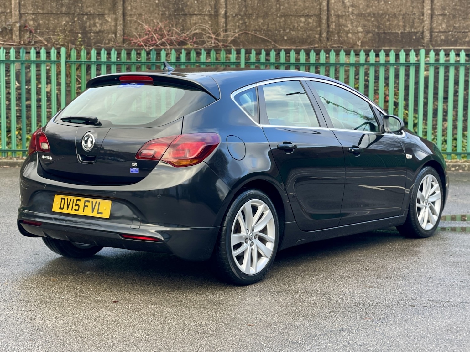 Used Vauxhall Astra 2015 for sale - 76896928: Photo 4