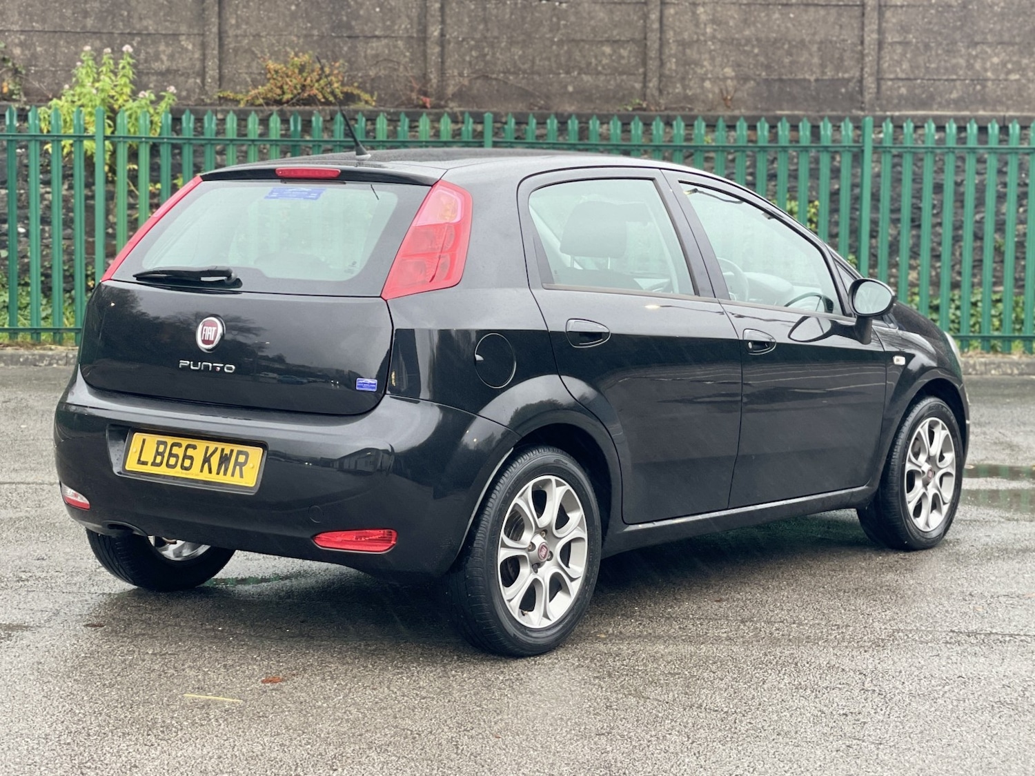 Used Fiat Punto 2017 for sale - 76559998: Photo 4