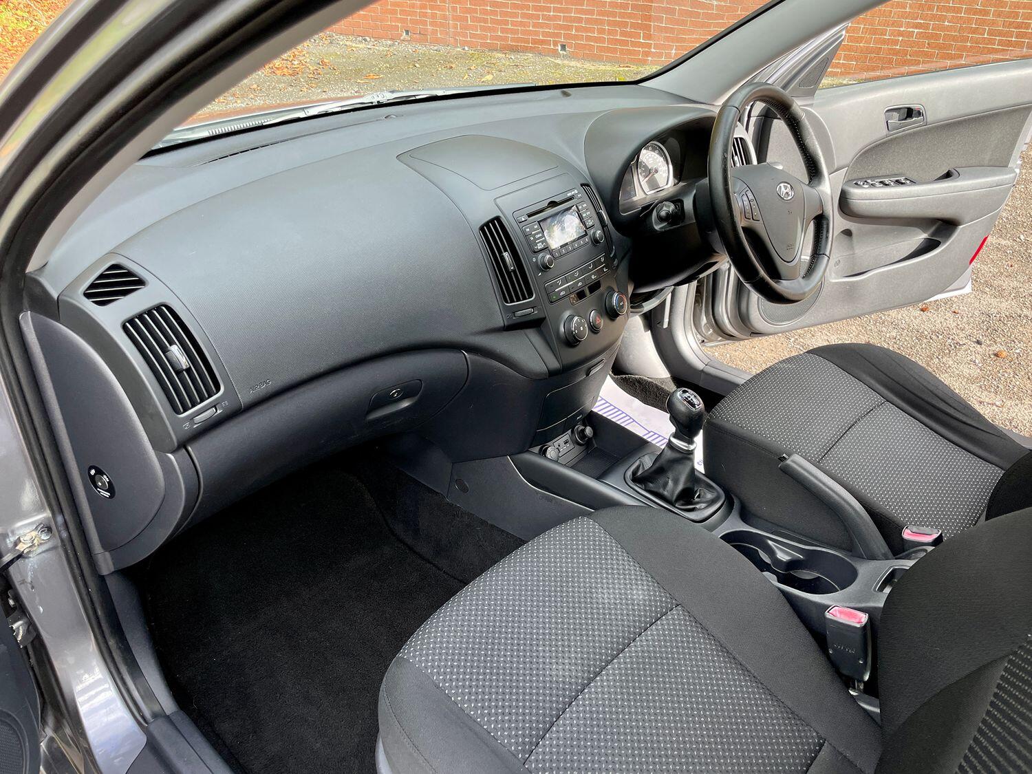 Used Hyundai i30 2011 for sale - 76211833: Photo 18