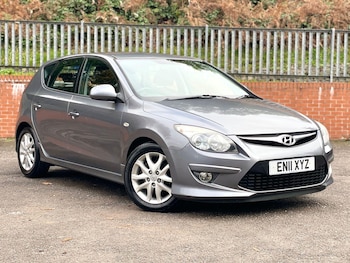 Used Hyundai i30 2011 for sale - 76211833: Photo