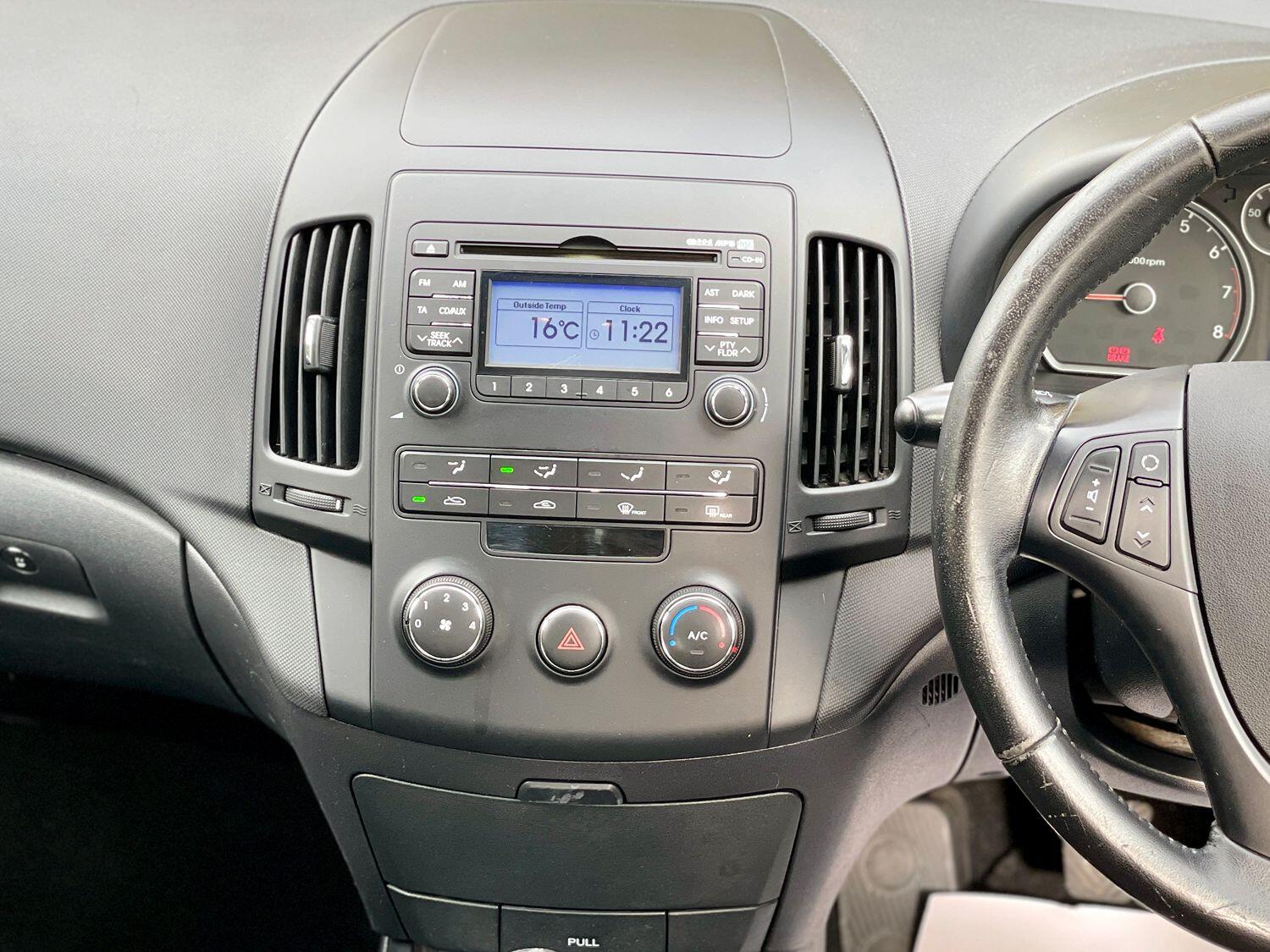 Used Hyundai i30 2011 for sale - 76211833: Photo 20