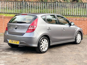Used Hyundai i30 2011 for sale - 76211833: Photo