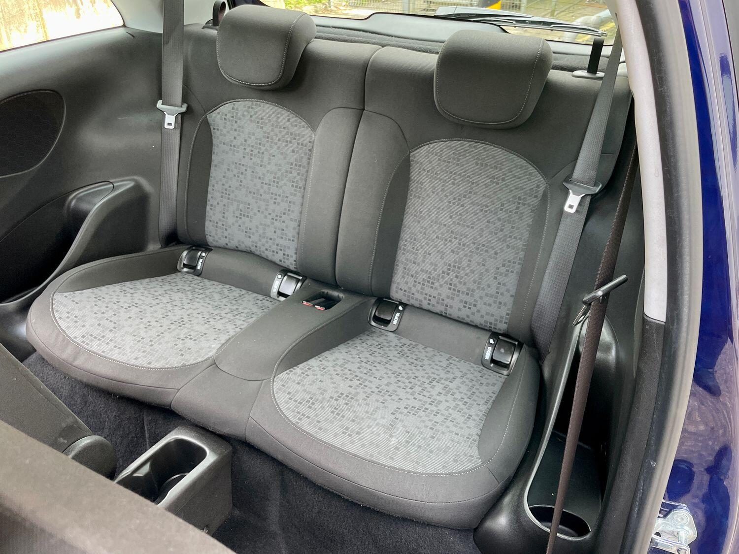 Used Vauxhall ADAM 2015 for sale - 77464549: Photo 16