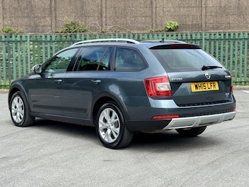 Used Skoda Octavia 2015 for sale - 78920825: Photo