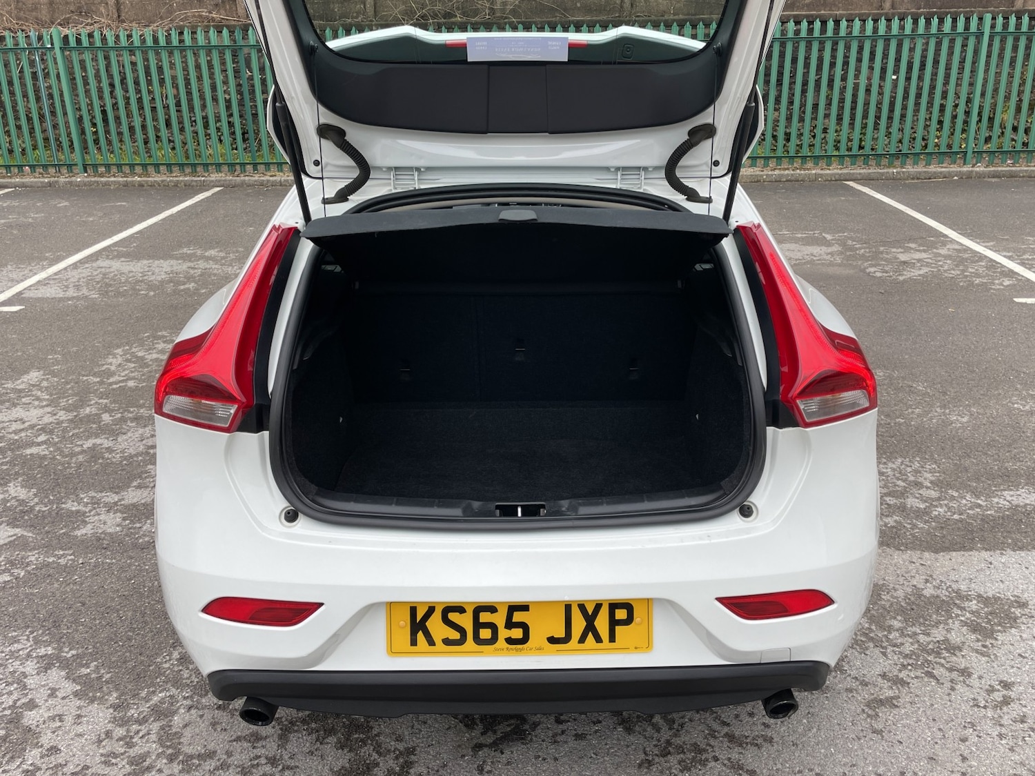 Used Volvo V40 2016 for sale - 77423570: Photo 27