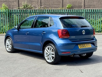 Used Volkswagen Polo 2015 for sale - 78770076: Photo