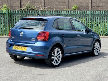 Used Volkswagen Polo 2015 for sale - 78770076: Photo