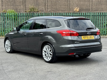 Used Ford Focus 2015 for sale - 79372040: Photo