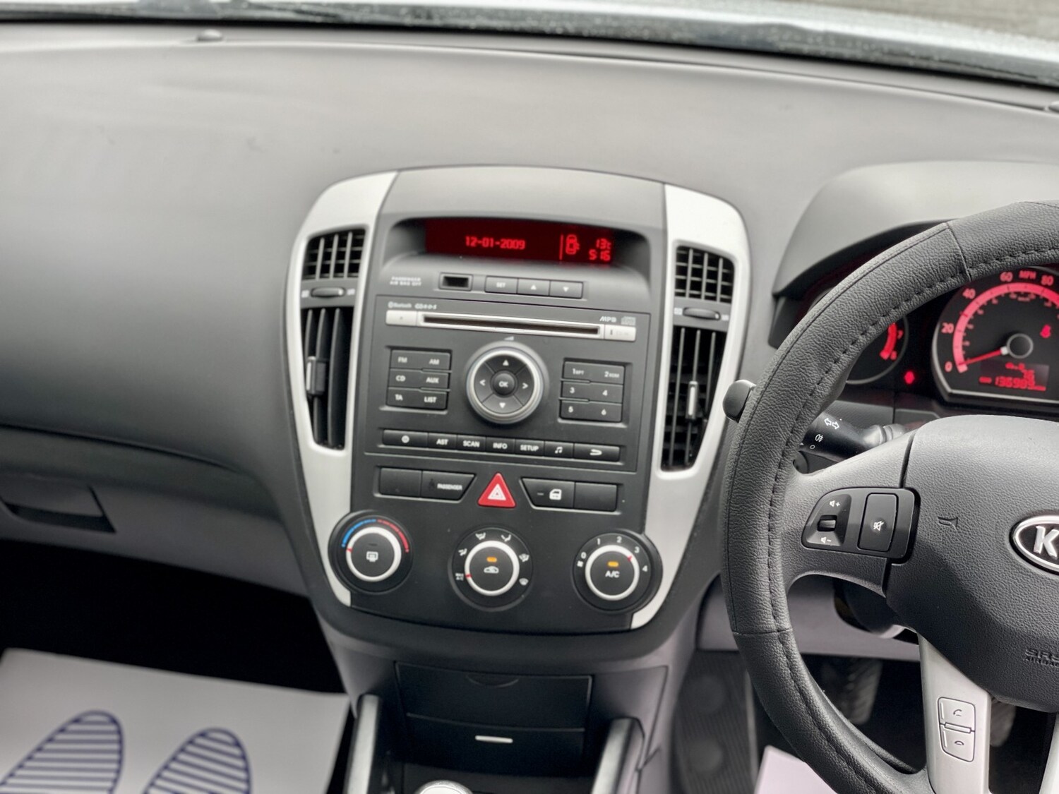 Used Kia Ceed 2010 for sale - 76536713: Photo 20