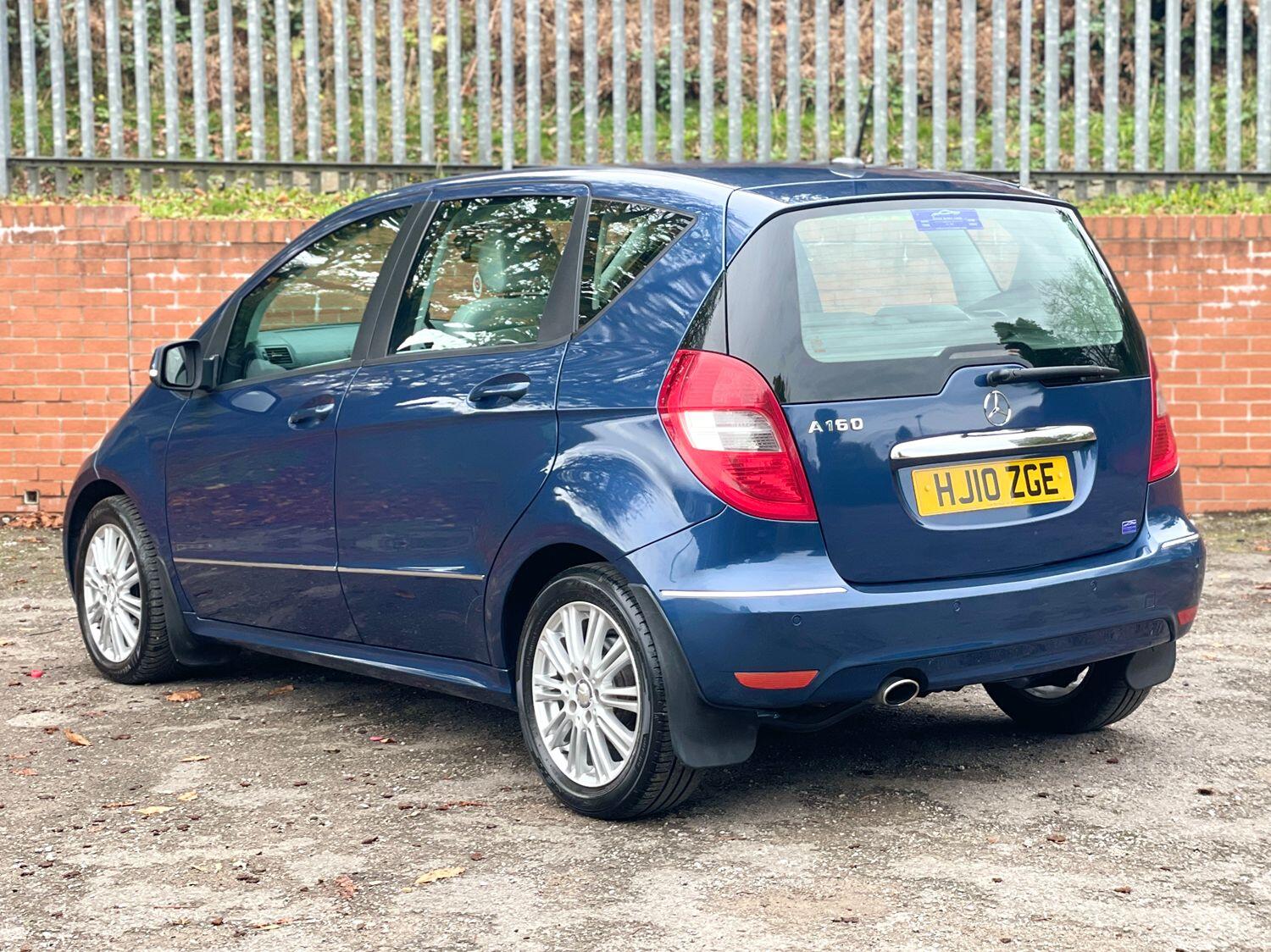 Used Mercedes-Benz A-Class 2010 for sale - 77464691: Photo 2