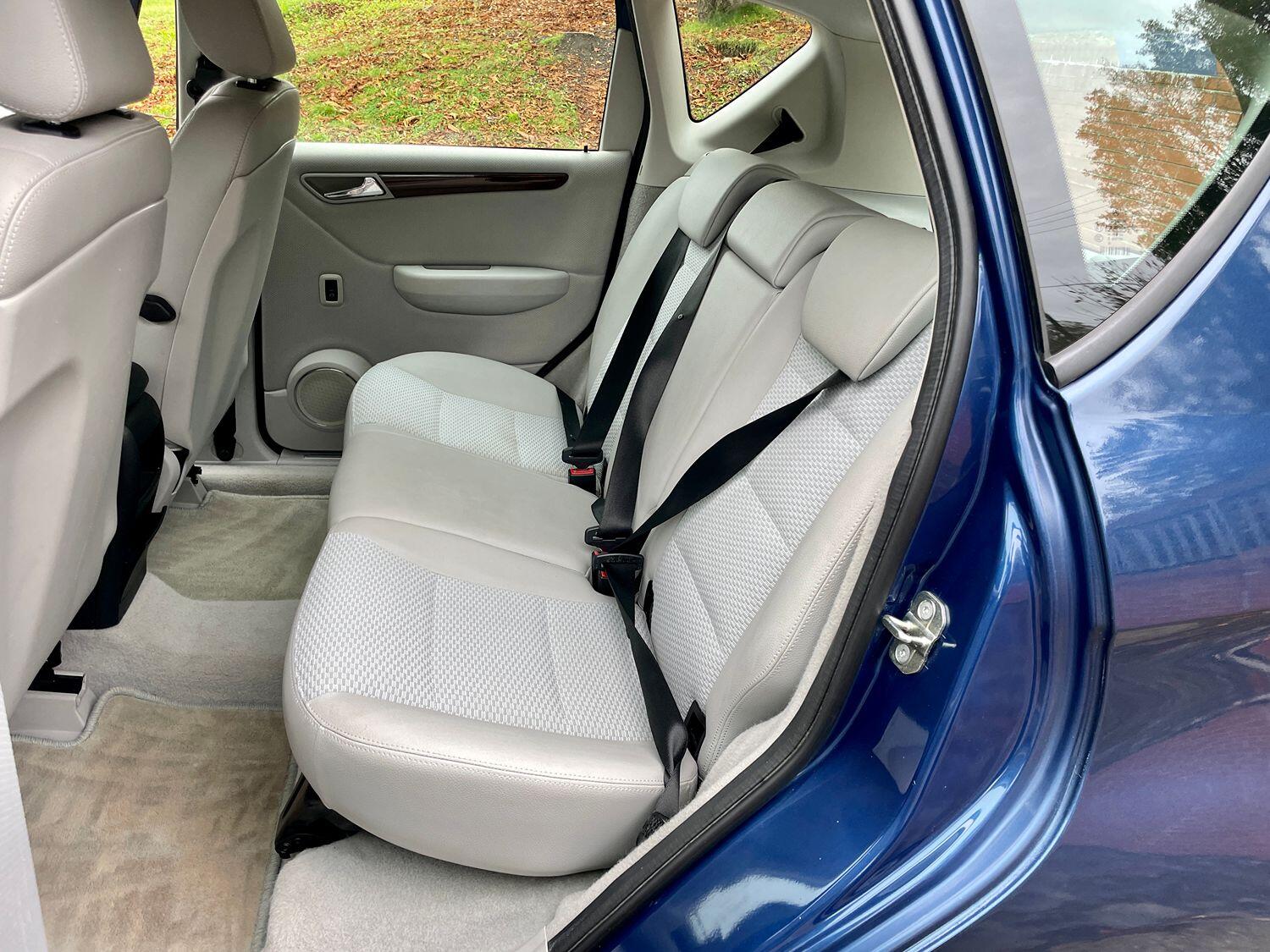 Used Mercedes-Benz A-Class 2010 for sale - 77464691: Photo 21