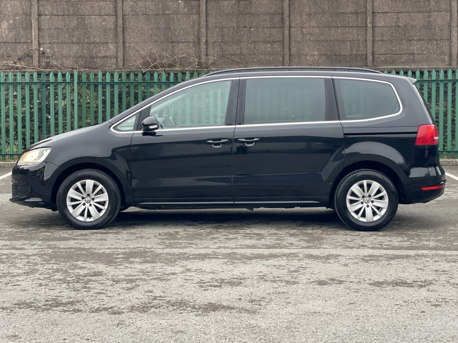 Used Volkswagen Sharan 2012 for sale - 77370664: Photo 10