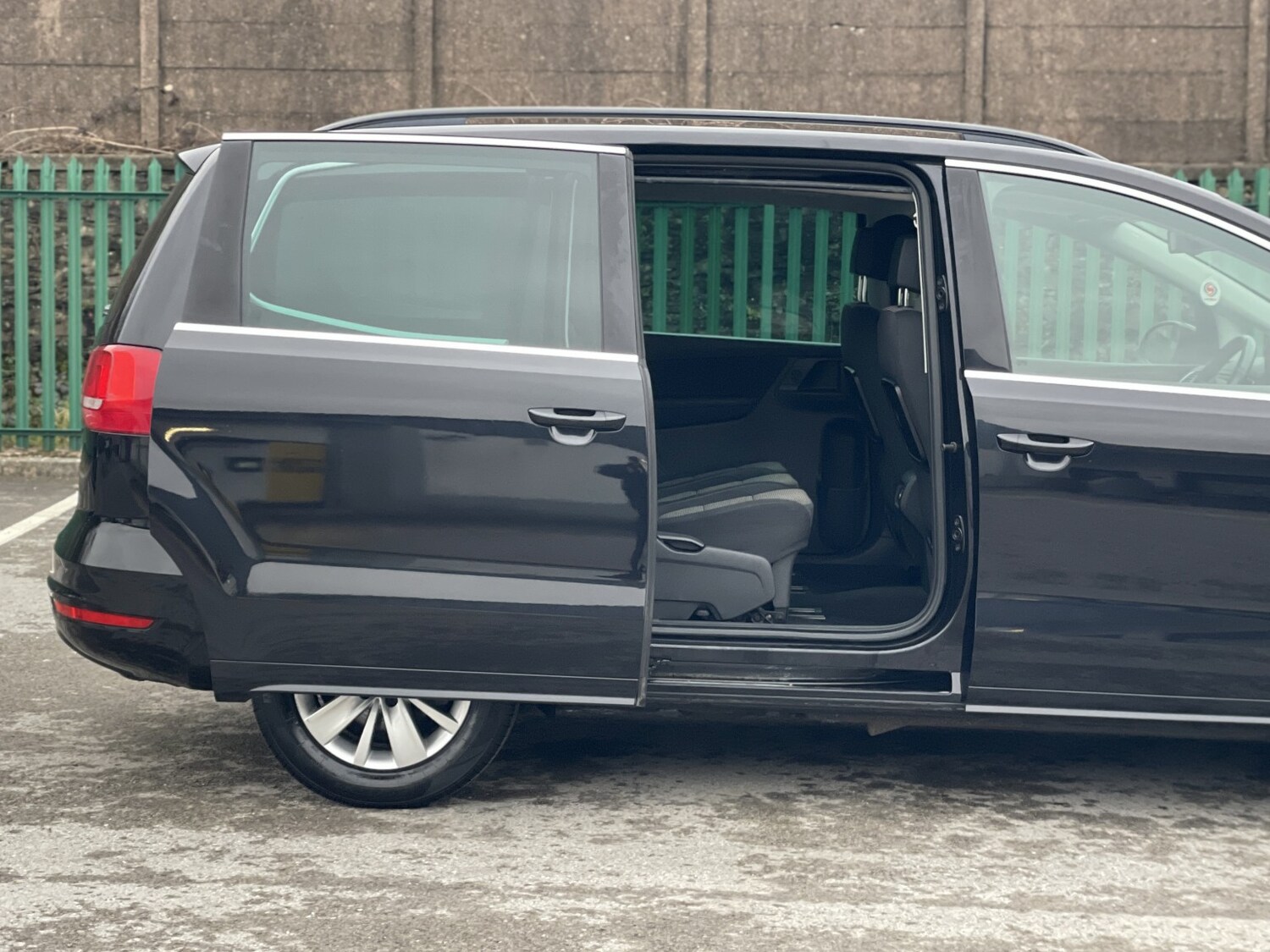 Used Volkswagen Sharan 2012 for sale - 77370664: Photo 12