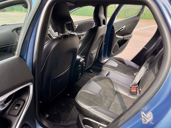 Used Volvo V40 2015 for sale - 74748321: Photo 20