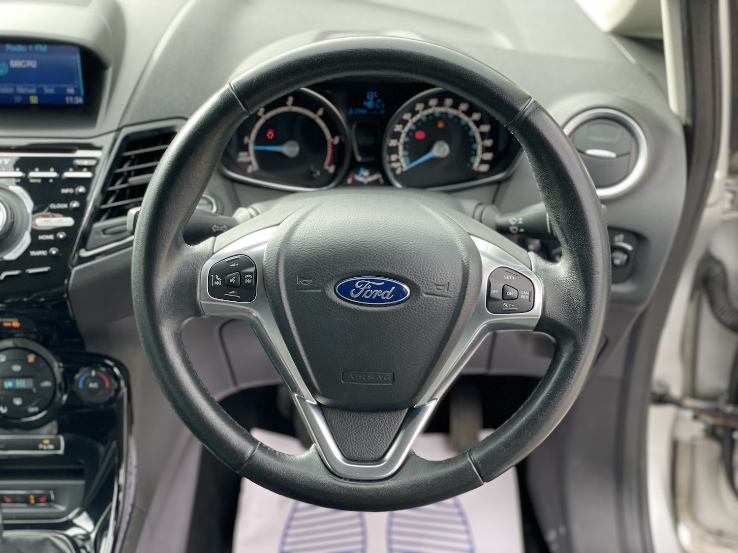 Used Ford Fiesta 2015 for sale - 77681873: Photo 26