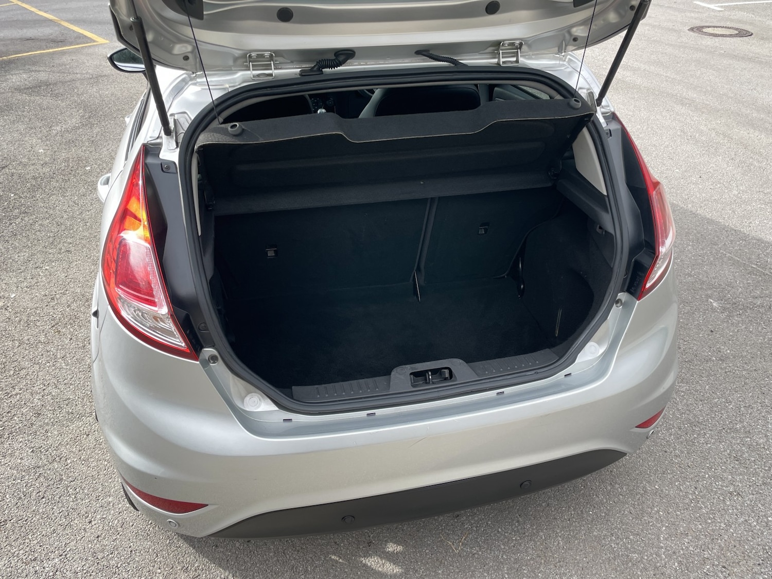 Used Ford Fiesta 2015 for sale - 77681873: Photo 28