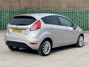 Used Ford Fiesta 2015 for sale - 77681873: Photo