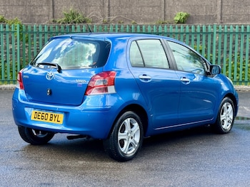 Used Toyota Yaris 2010 for sale - 78571386: Photo