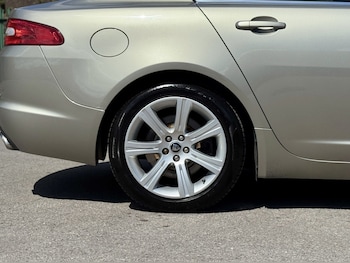 Used Jaguar XF 2010 for sale - 78599591: Photo