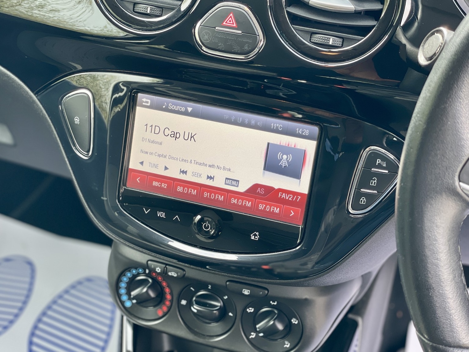 Used Vauxhall ADAM 2015 for sale - 78183024: Photo 14