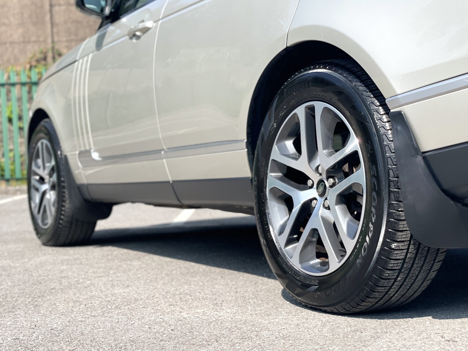 Used Land Rover Range Rover 2014 for sale - 77906691: Photo 17