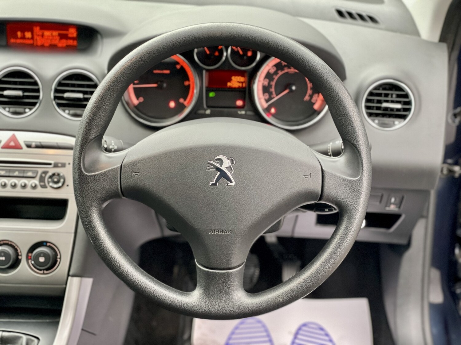 Used Peugeot 308 2014 for sale - 77154337: Photo 20