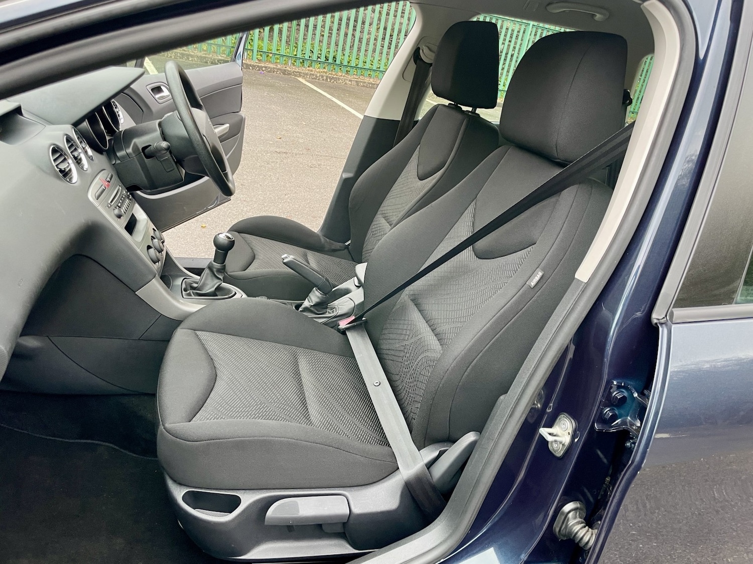 Used Peugeot 308 2014 for sale - 77154337: Photo 6