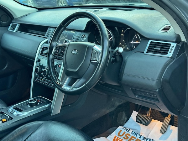 Used Land Rover Discovery Sport 2025 for sale - 74299424: Photo 5