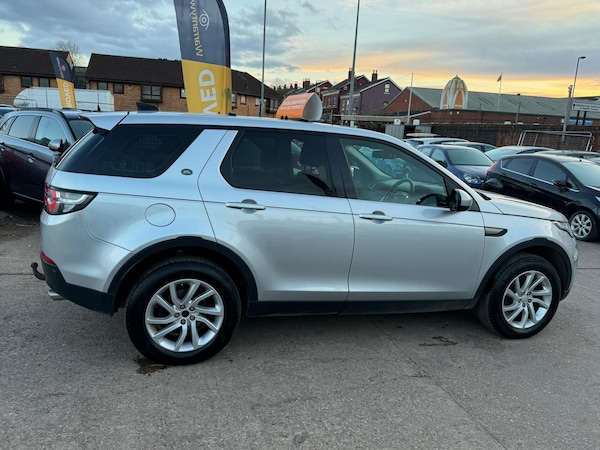 Used Land Rover Discovery Sport 2025 for sale - 74299424: Photo 9