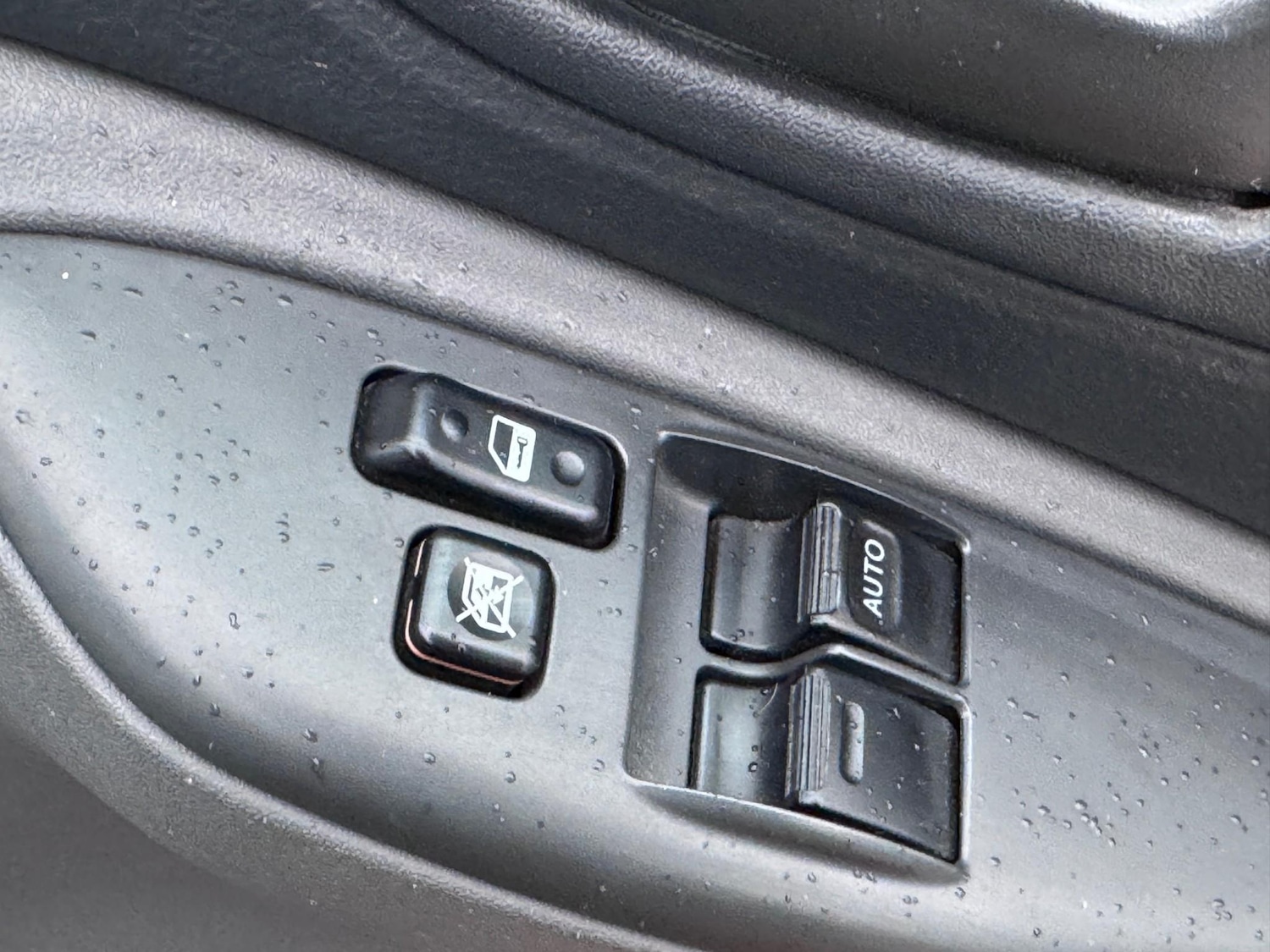 Used Toyota Yaris 2005 for sale - 77483259: Photo 11