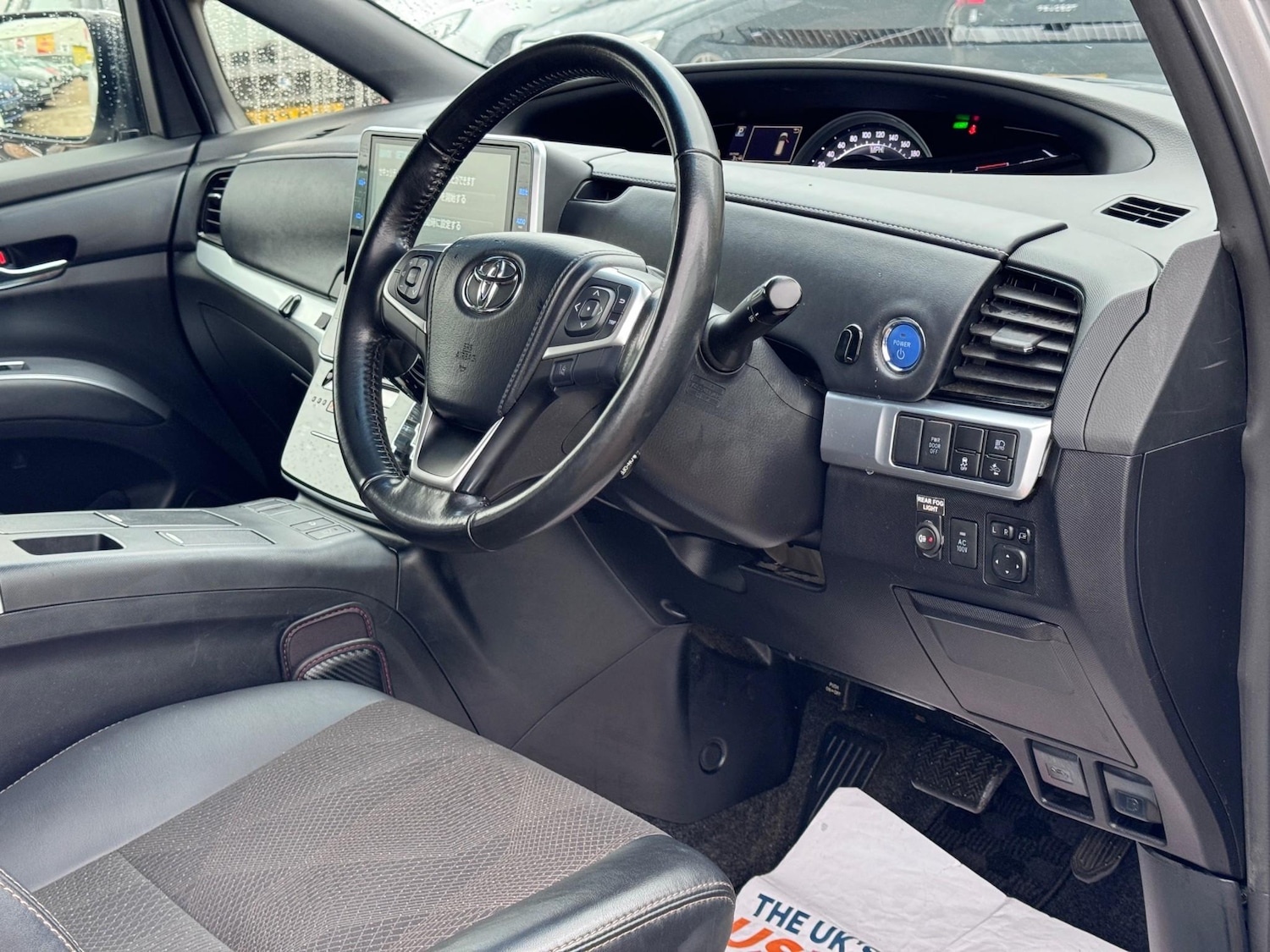 Used Toyota Estima 2026 for sale - 77327212: Photo 12