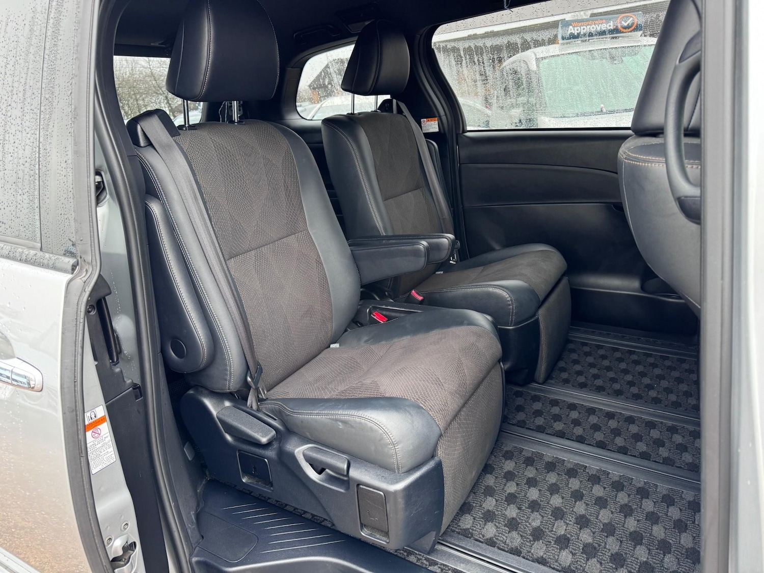 Used Toyota Estima 2026 for sale - 77327212: Photo 30