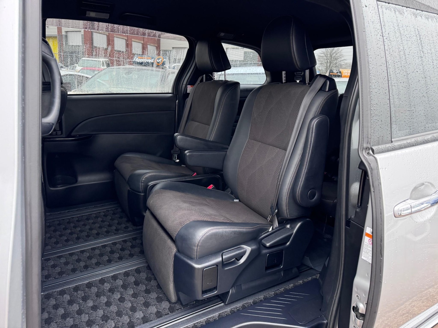 Used Toyota Estima 2026 for sale - 77327212: Photo 31