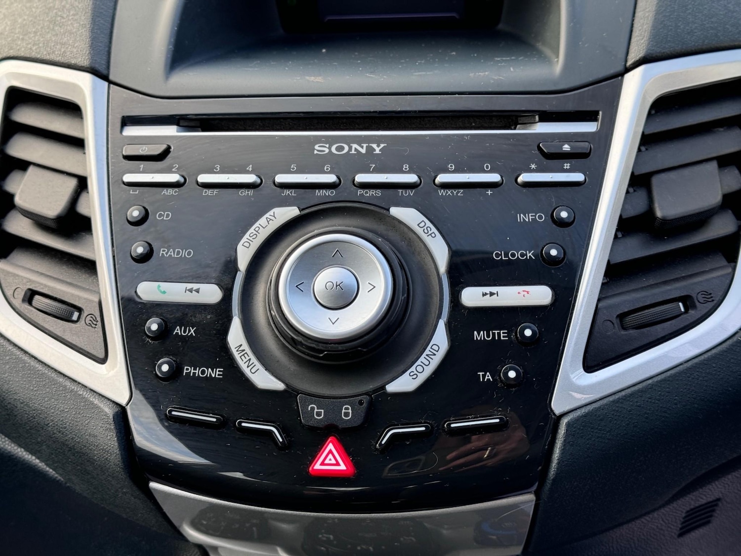 Used Ford Fiesta 2012 for sale - 76961259: Photo 11