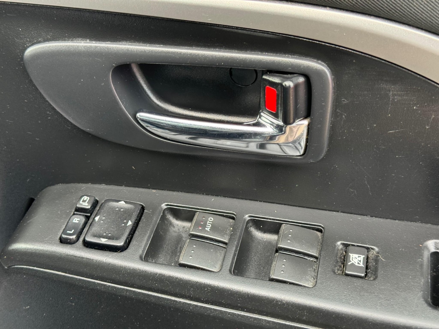 Used Mazda Mazda5 2015 for sale - 76653776: Photo 19