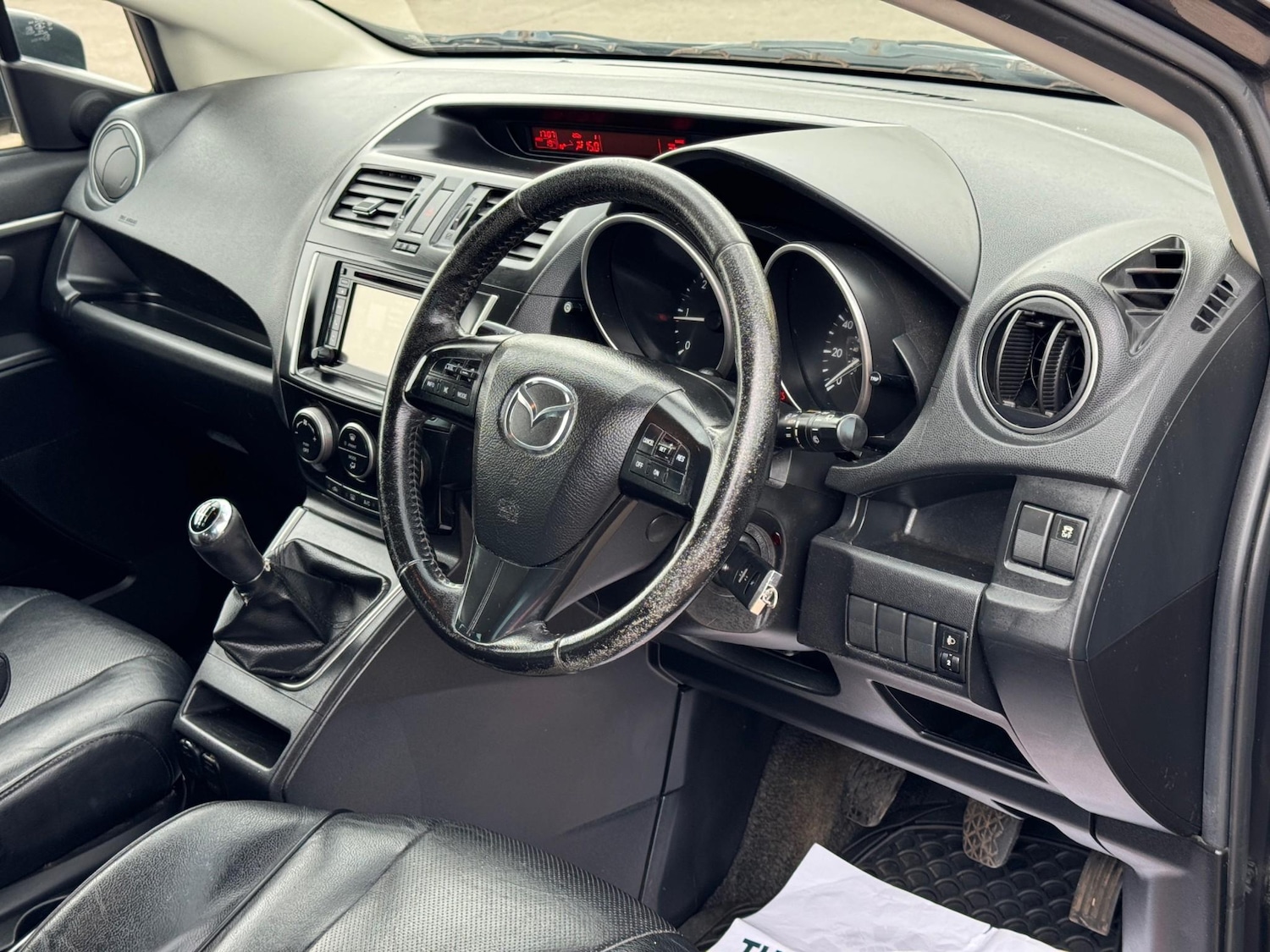 Used Mazda Mazda5 2015 for sale - 76653776: Photo 5