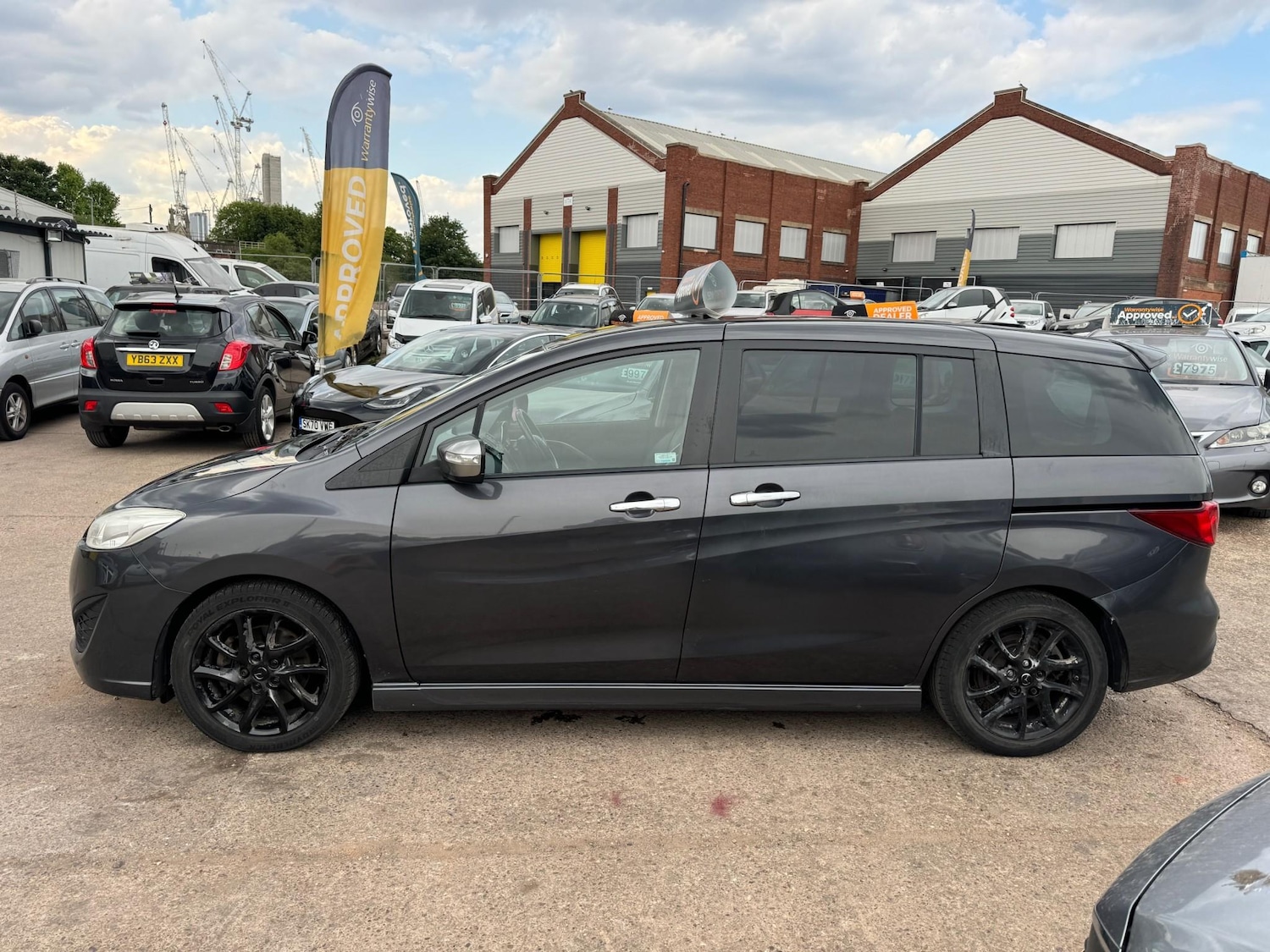 Used Mazda Mazda5 2015 for sale - 76653776: Photo 9