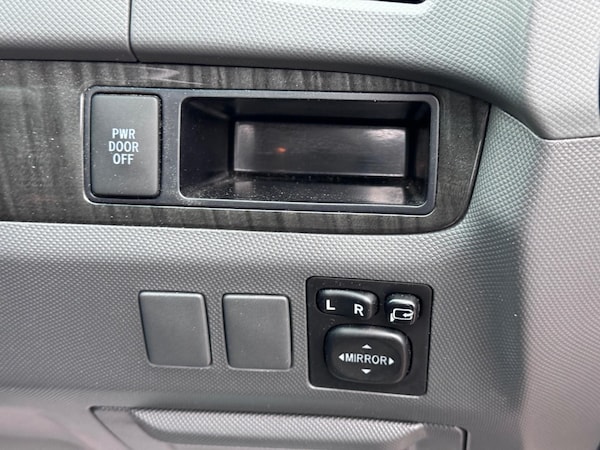 Used Toyota Estima 2022 for sale - 76302991: Photo 13