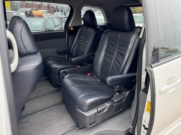 Used Toyota Estima 2022 for sale - 76302991: Photo 24