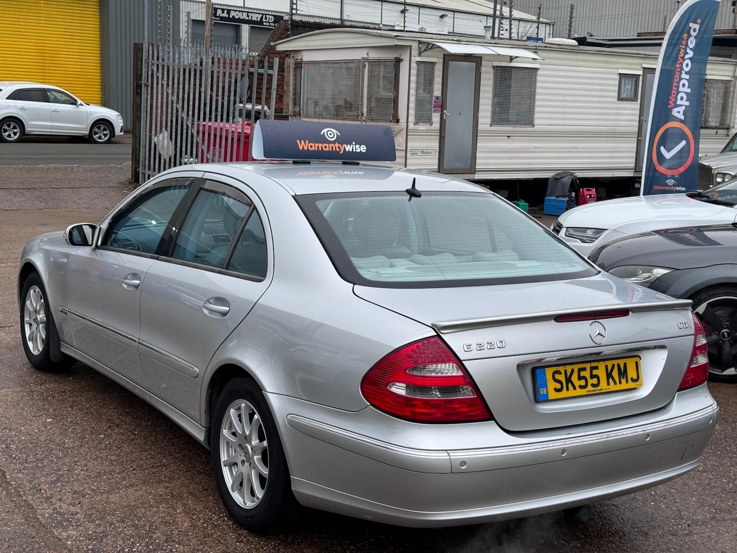 Used Mercedes-Benz E Class 2005 for sale - 77368019: Photo 14