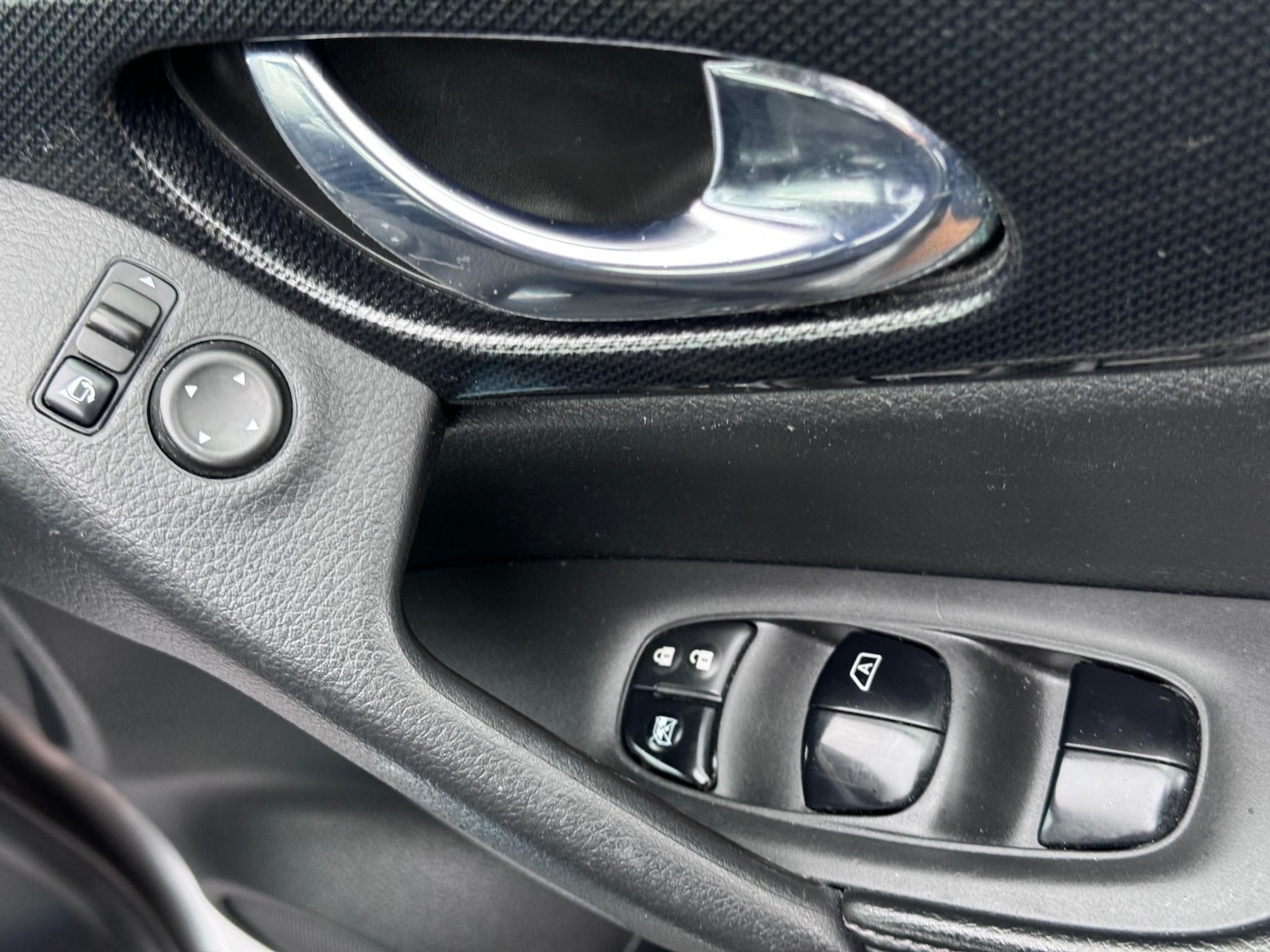 Used Nissan X-Trail 2016 for sale - 77382033: Photo 18