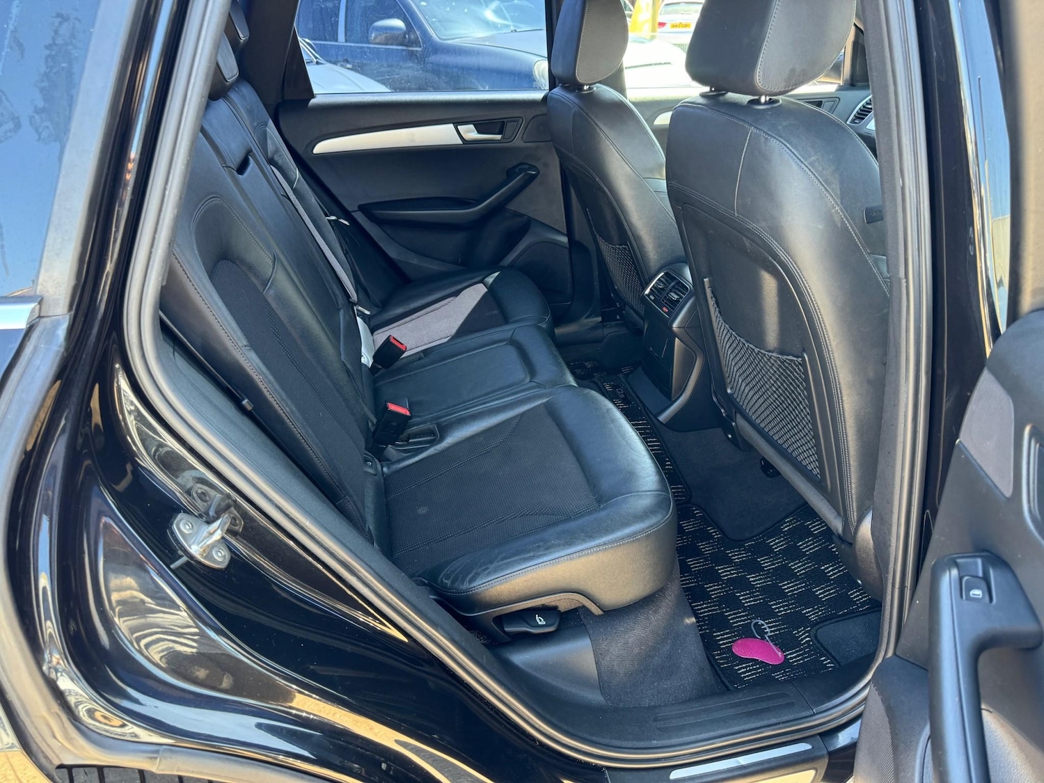 Vehicle 29