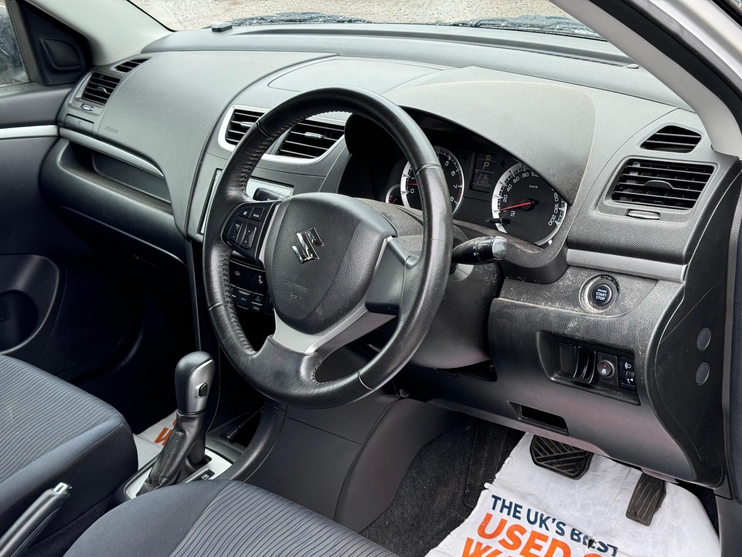 Used Suzuki Swift 2023 for sale - 78055789: Photo 5