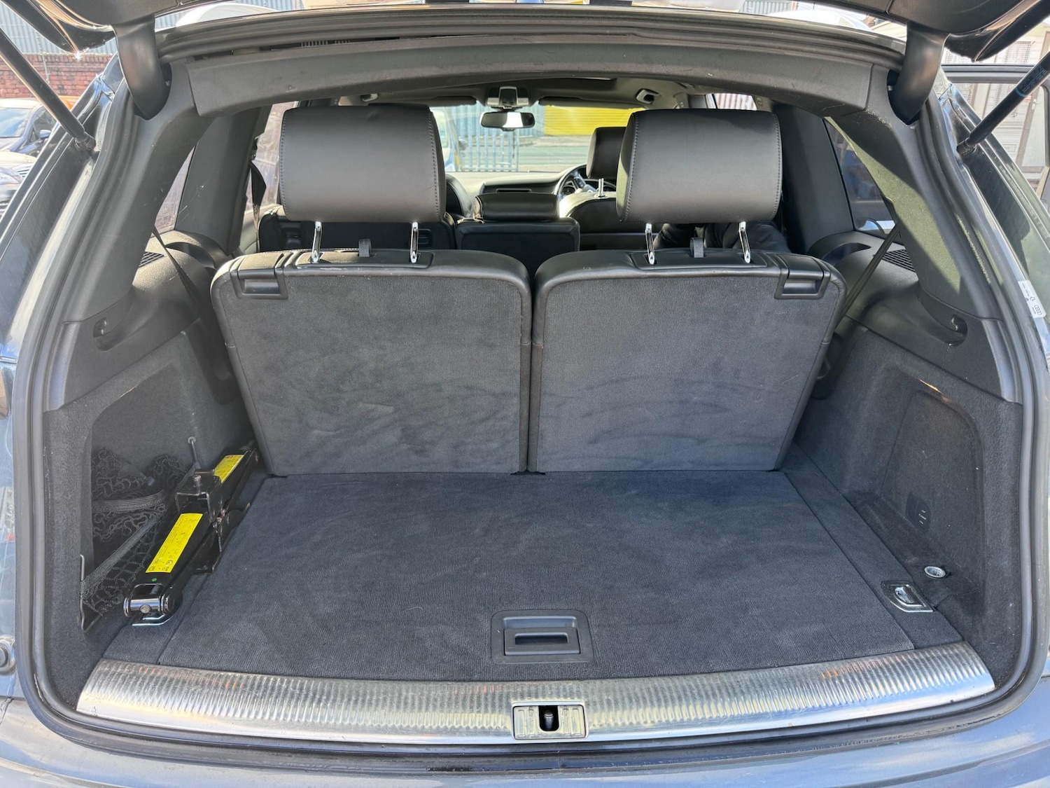 Used Audi Q7 2013 for sale - 76405504: Photo 24