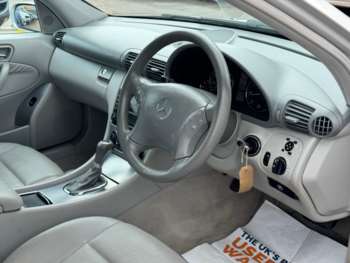 Used Mercedes-Benz C-Class 2004 for sale - 75005390: Photo