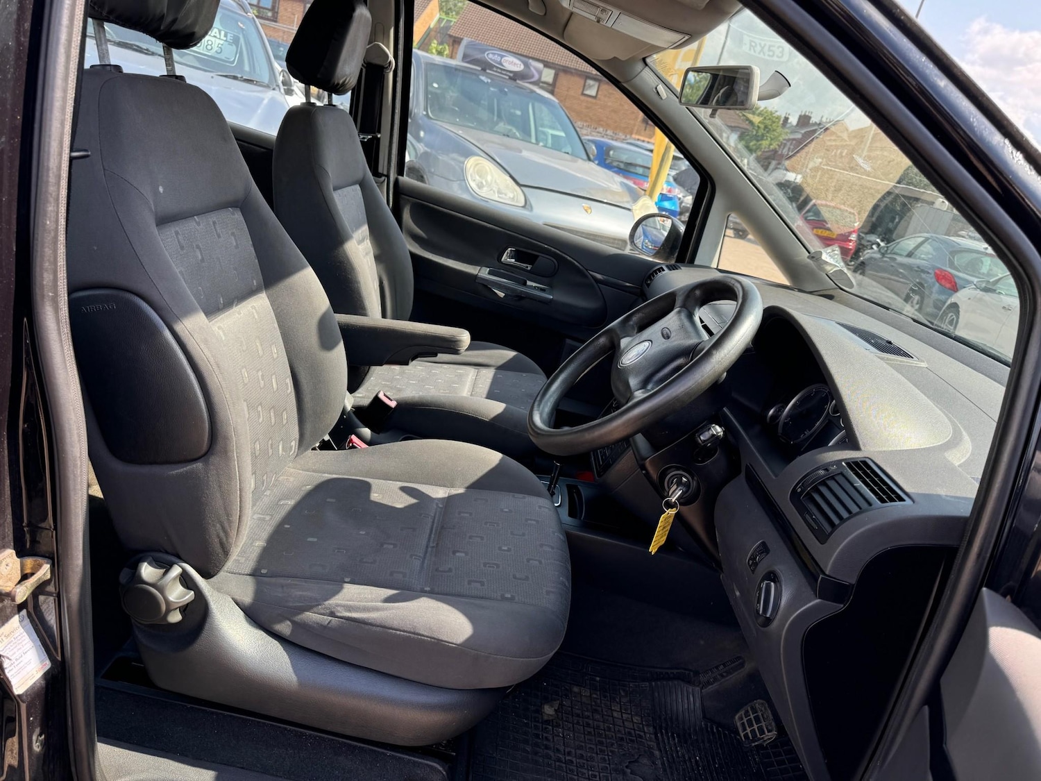 Used Volkswagen Sharan 2006 for sale - 76278705: Photo 20