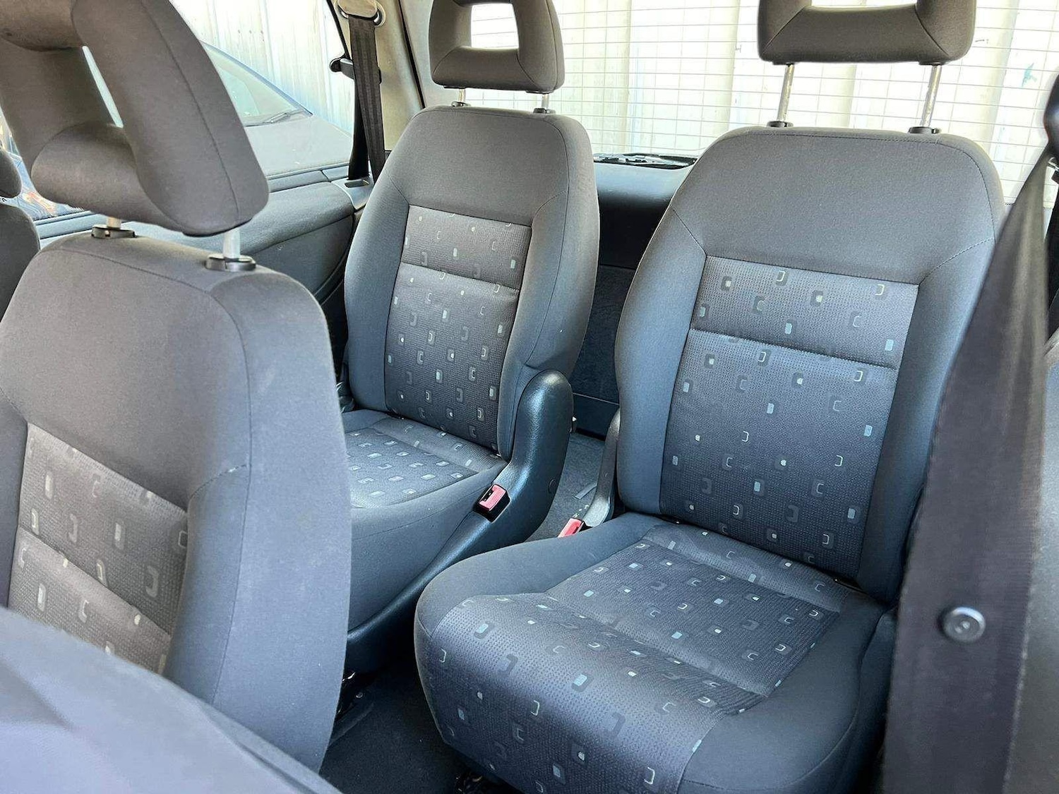 Used Volkswagen Sharan 2006 for sale - 76278705: Photo 24